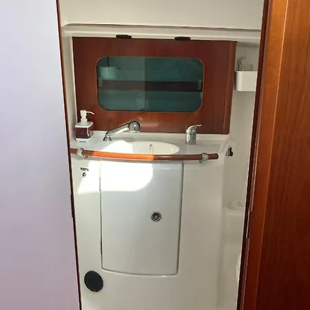 Sea Bloom - Sleep & Sail In Tejo *