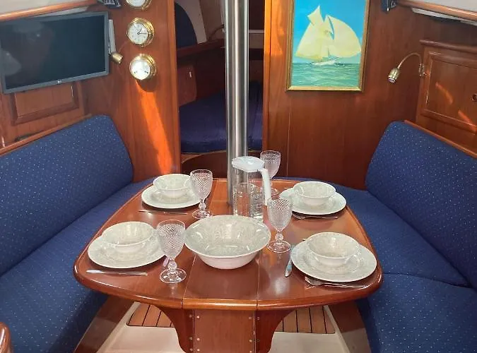 Sea Bloom - Sleep & Sail In Tejo *