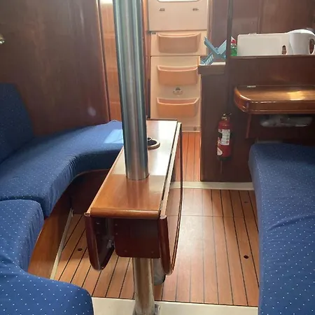 Sea Bloom - Sleep & Sail In Tejo *